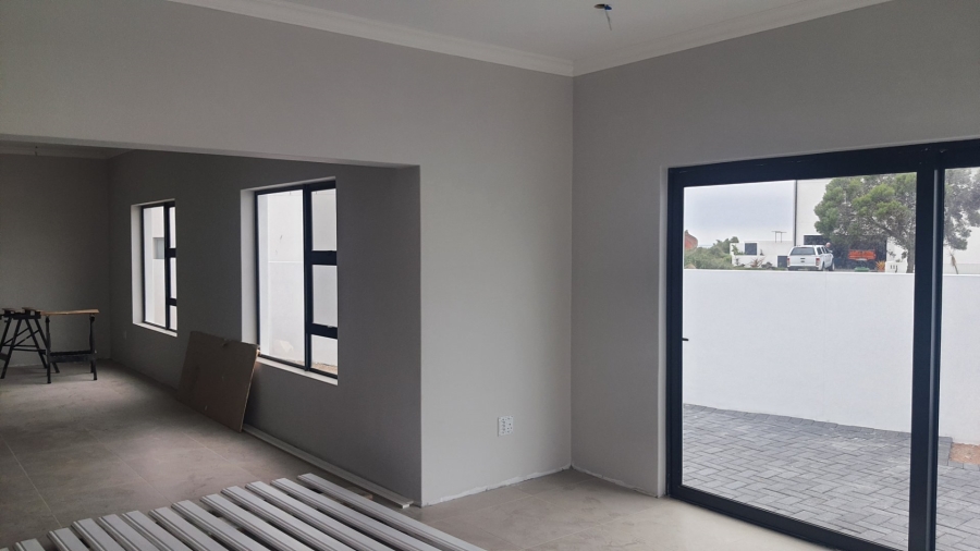 3 Bedroom Property for Sale in Sandy Point Beach Estate Western Cape